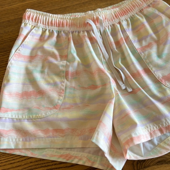 3/$25 Willow Blossom Shorts S EUC - Picture 4 of 5